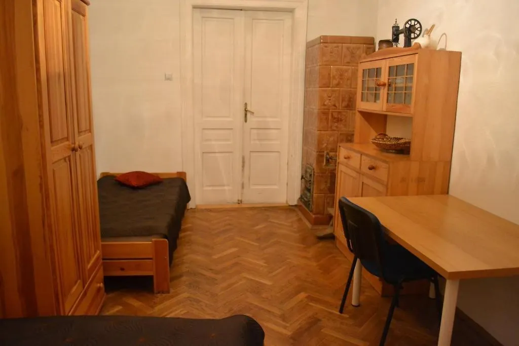 Apartment Mariacki Tower Kraków 0*,